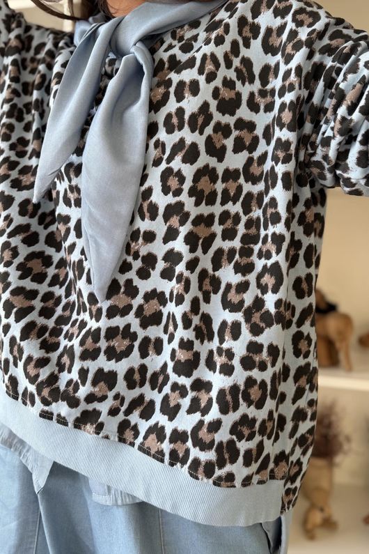 Untamed Classic High Low Sweatshirt Denim